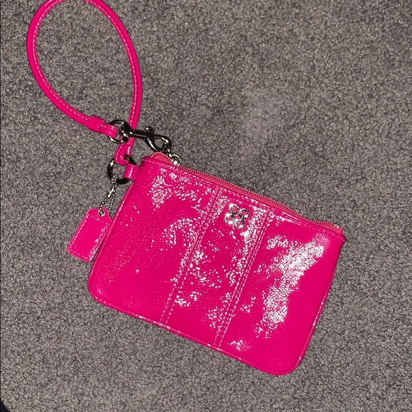 Coach Handbags - Coach Wristlet